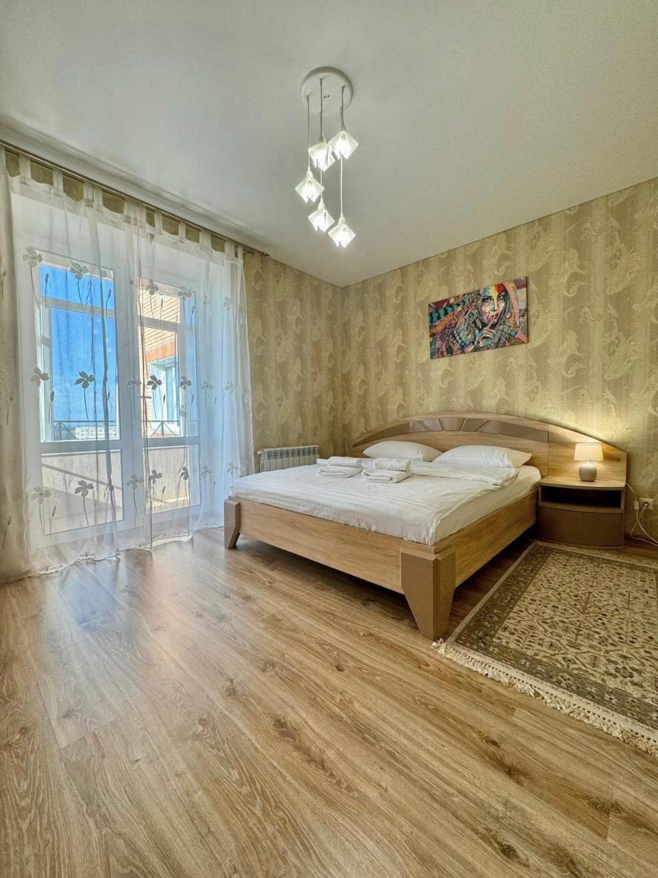 НОВЫЙ дом, в самом ЦЕНТРЕ, свежий ремонт Полтава Екстер'єр фото